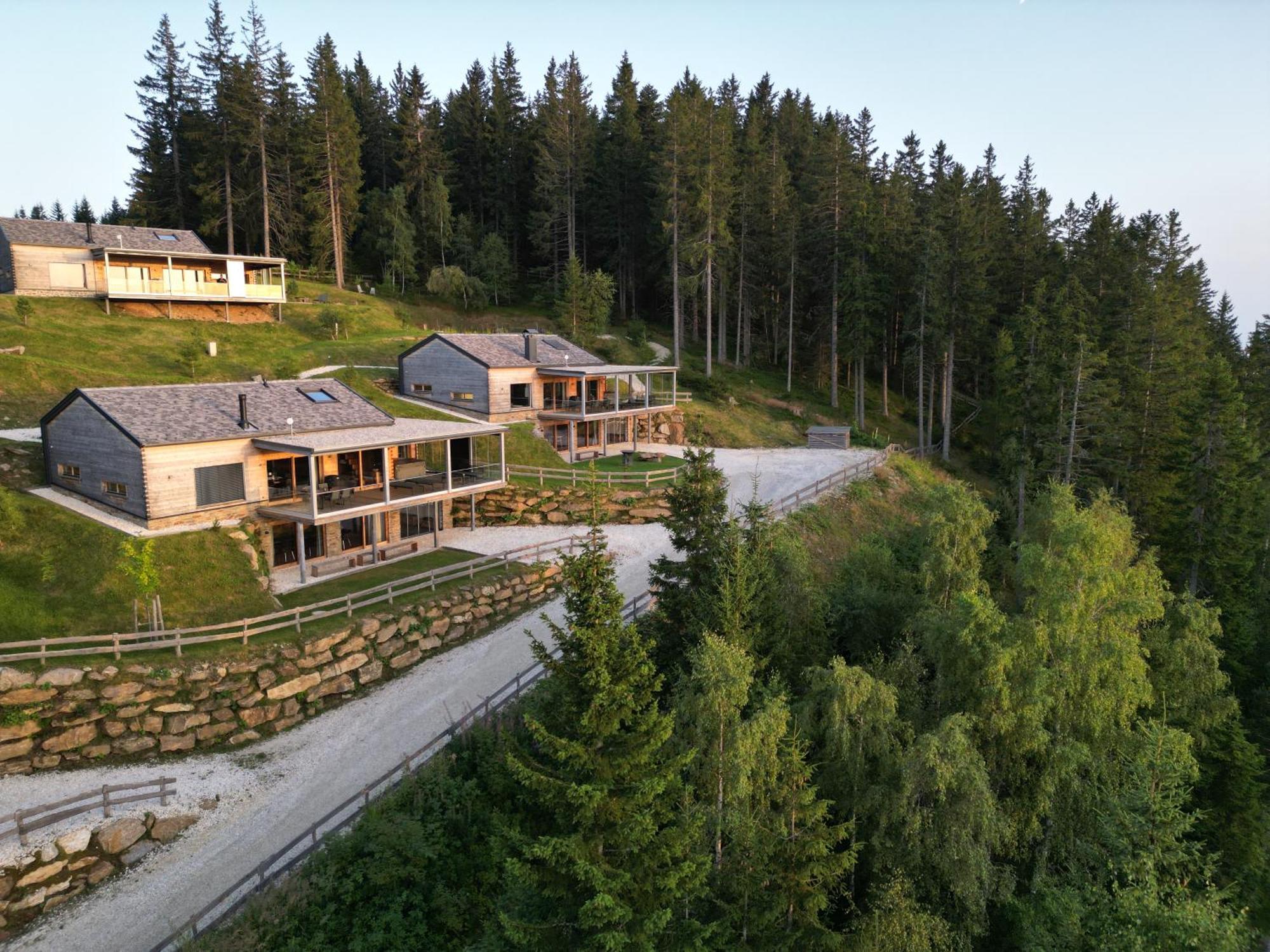 Brandlalm Chalets Gundisch Экстерьер фото